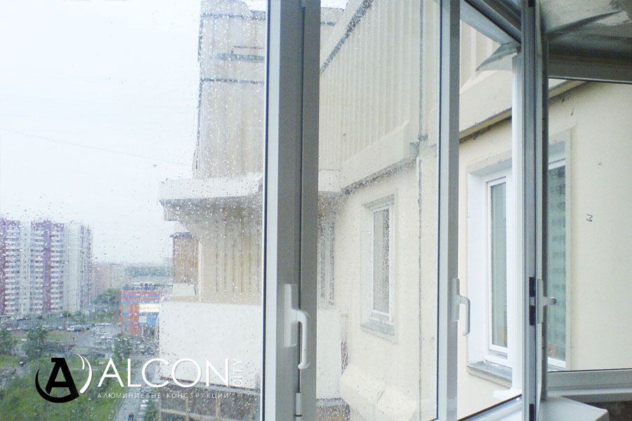Поворотные алюминиевые окна в Казани